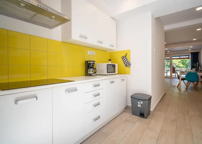 Natali By Interhome *